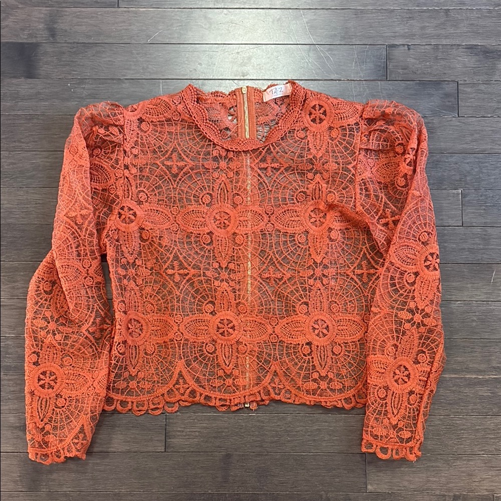 Taz Fashion Embroidered Lace Orange Back Zip Up Top Women’s M